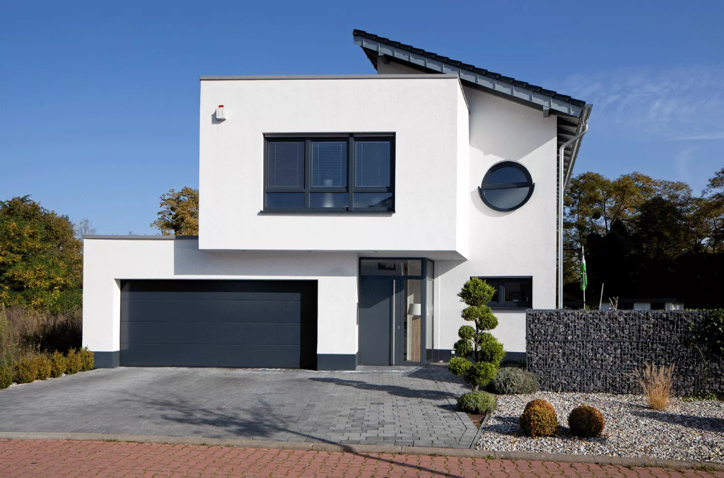 modernes Haus mit diversen WERU-Produkten WERU