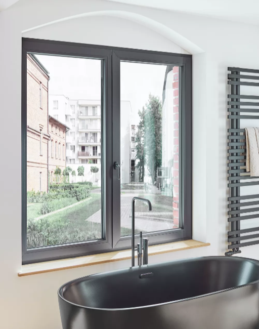 Fenster_anthrazit_zweiflügelig_WERU-impreo-Kunststofffenster-Altstadtbad-innen Fenster_anthrazit_zweiflügelig_WERU-impreo-Kunststofffenster-Altstadtbad-innen